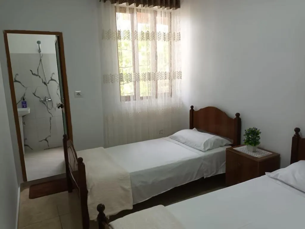 Rent Rooms Firdeus Bucimas Πανσιόν
