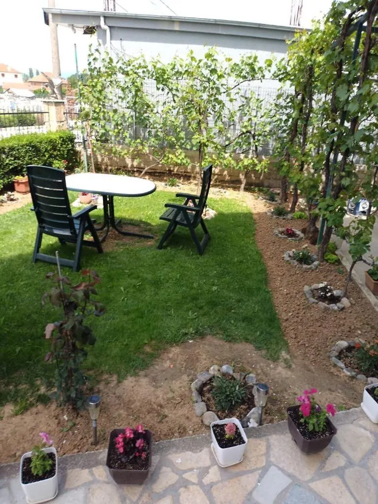 Πανσιόν Rent Rooms Firdeus Bucimas