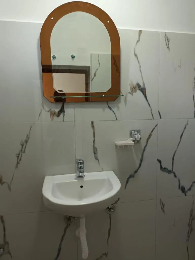 Πανσιόν Rent Rooms Firdeus Bucimas